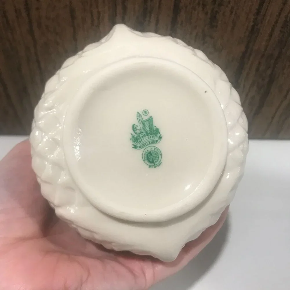 Belleek Ireland Porcelain Thistle Flower Vase 5.25